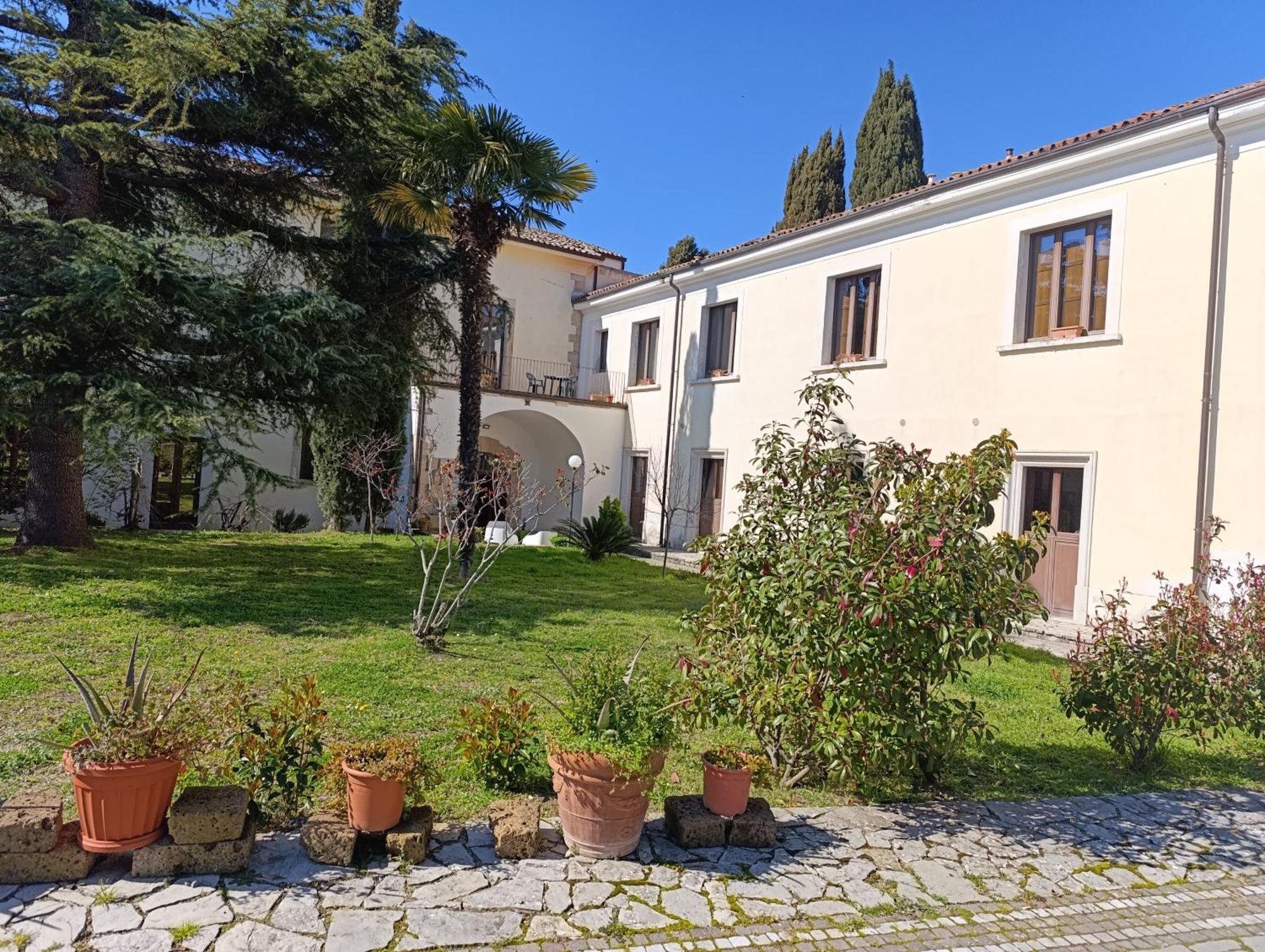 Hostel Il Tetto Melfi Exterior foto
