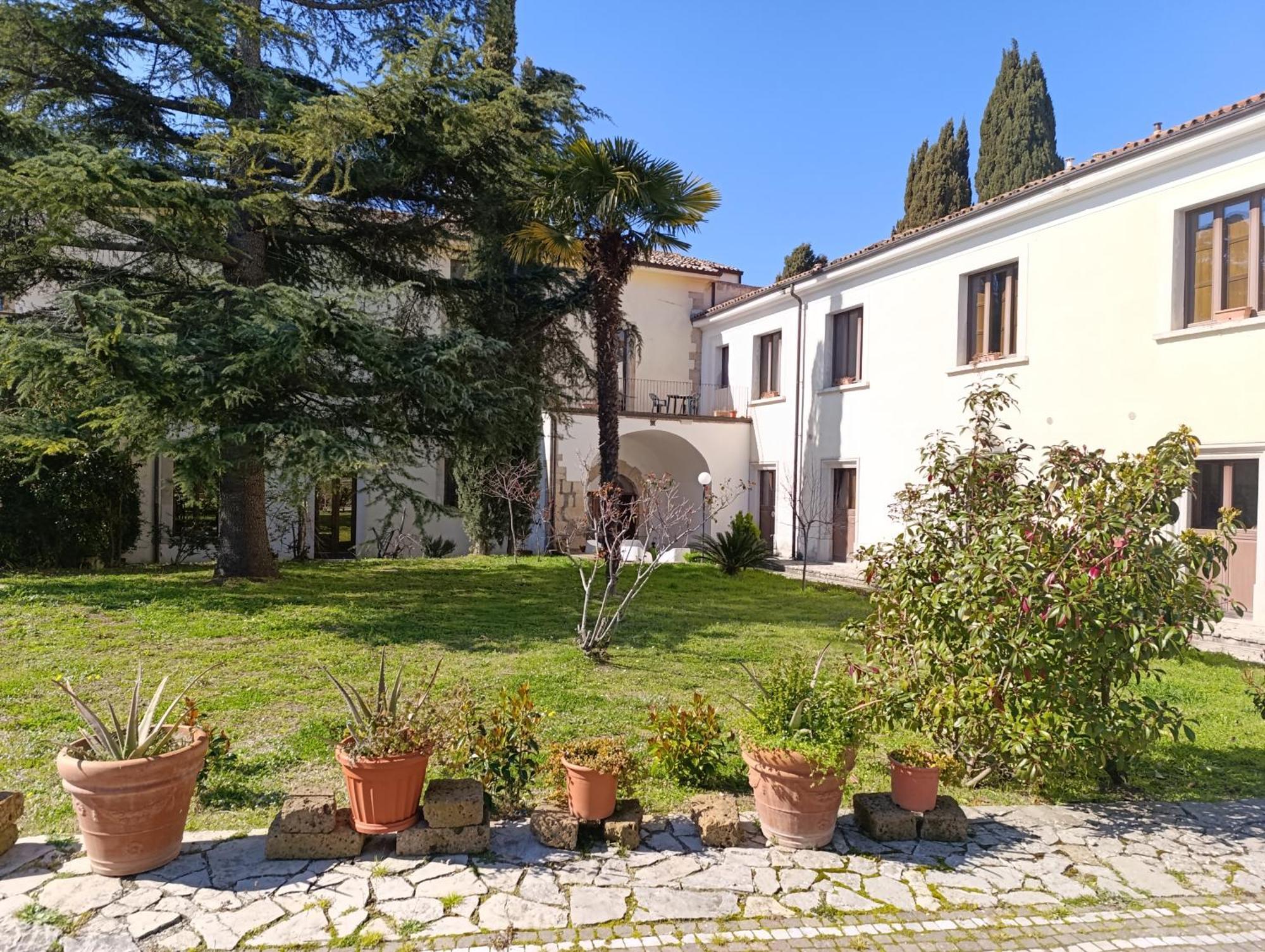 Hostel Il Tetto Melfi Exterior foto